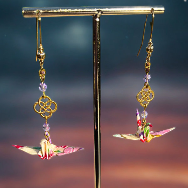 Boucles d’oreilles grues en origami beige et rose, modèle Izumi ichi