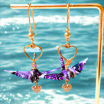 Boucles d’oreilles grues en origami violet et noir un coeur en strass, modèle Izumi kyû