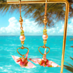 Boucles d’oreilles grues en origami rose et blanc avec un coeur et une perle, modèle Izumi nana