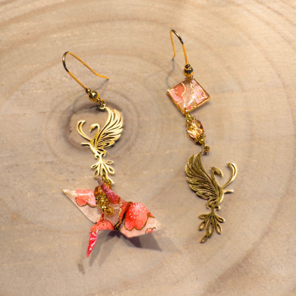 Phénix asymétriques, modèle 1, boucles d'oreilles origami, détails
